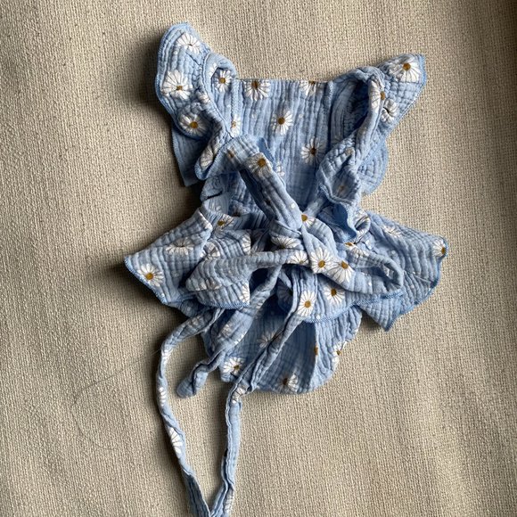 Daisy print crinkle cotton gauze romper, sz 6 months - Picture 3 of 3